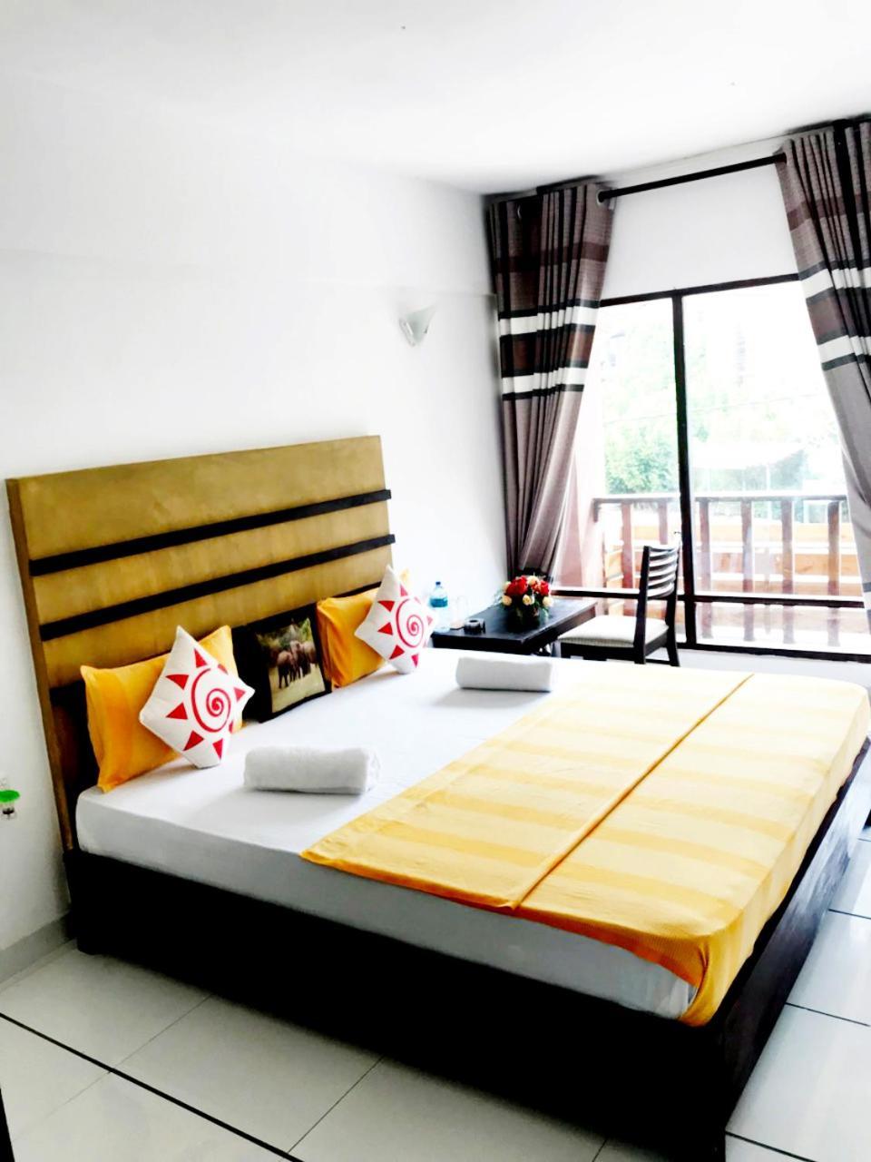 360 Beach Residence Negombo Exteriör bild