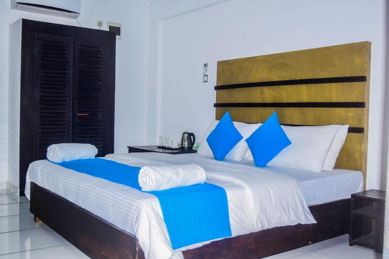360 Beach Residence Negombo Exteriör bild